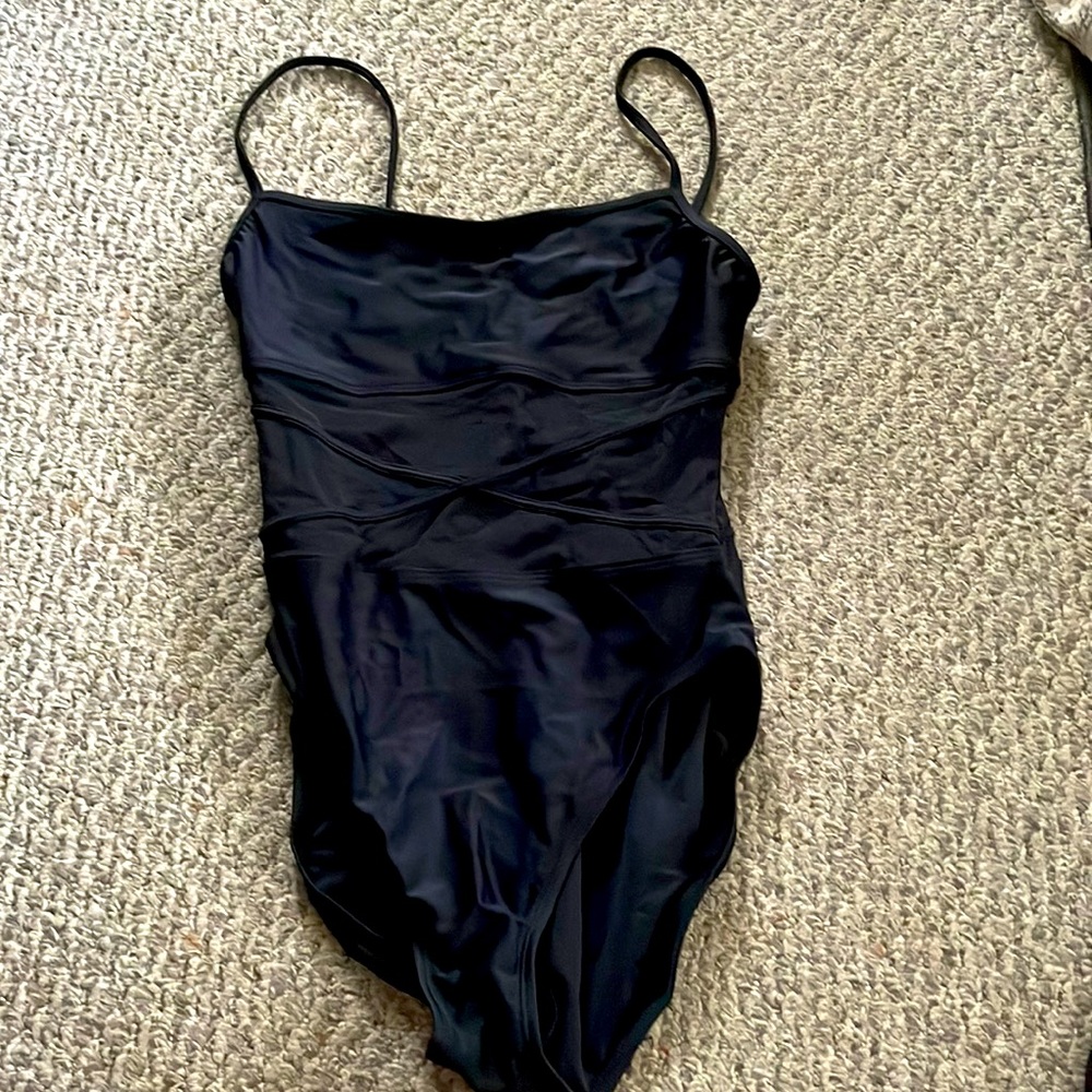 Peekaboo One Piece